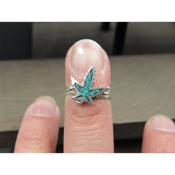 Size 4.25 Sterling Silver Turquoise Chip Inlay Leaf Band Ring Vintage Statement - Picture 3 of 8